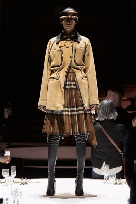 is burberry still in style 2022|Burberry fall 2022 outfits.